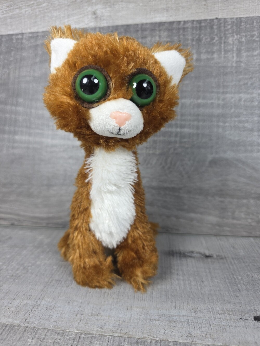 Twisted Whiskers Plush Green-Eyed Orange Cat Stuffed Animal Toy 8" b45